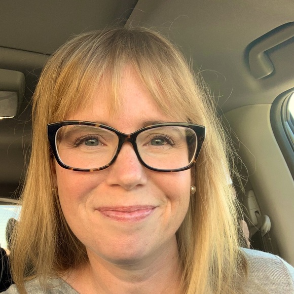 Meet your Posher, Erica - Picture 1 of 1